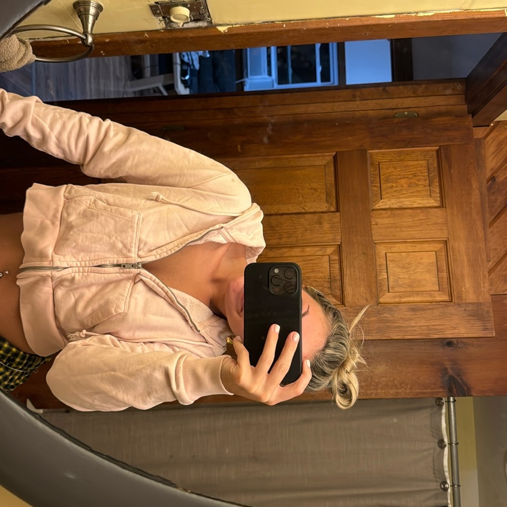 Brandy Melville Light Pink Cropped Hoodie